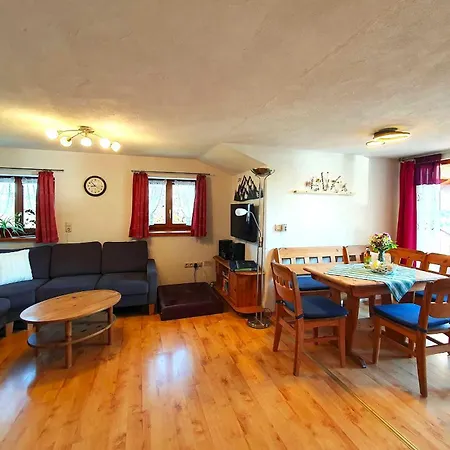 Joerg - Giebelwohnung Gipfelstuermer Mit Balkon, Naturnahe Lage, Hunde Willkommen Apartman *