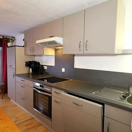 Joerg - Giebelwohnung Gipfelstuermer Mit Balkon, Naturnahe Lage, Hunde Willkommen Apartman Rettenberg