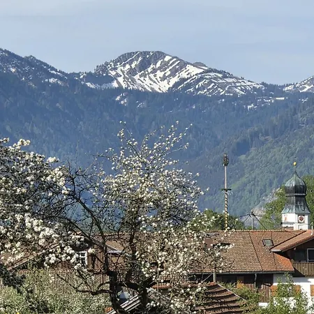 Joerg - Giebelwohnung Gipfelstuermer Mit Balkon, Naturnahe Lage, Hunde Willkommen *